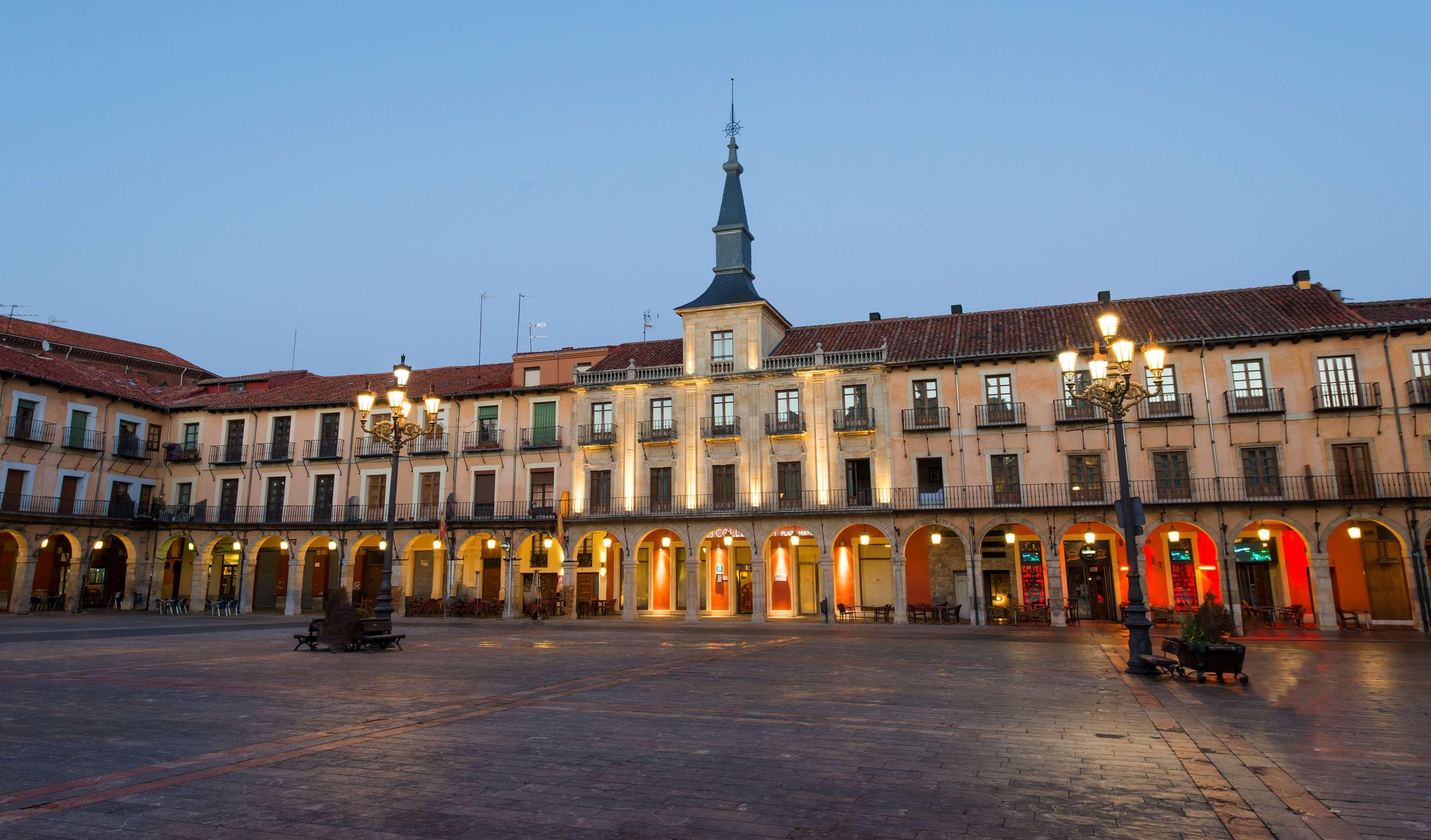 Nh Collection Leon Plaza Mayor Exterior foto