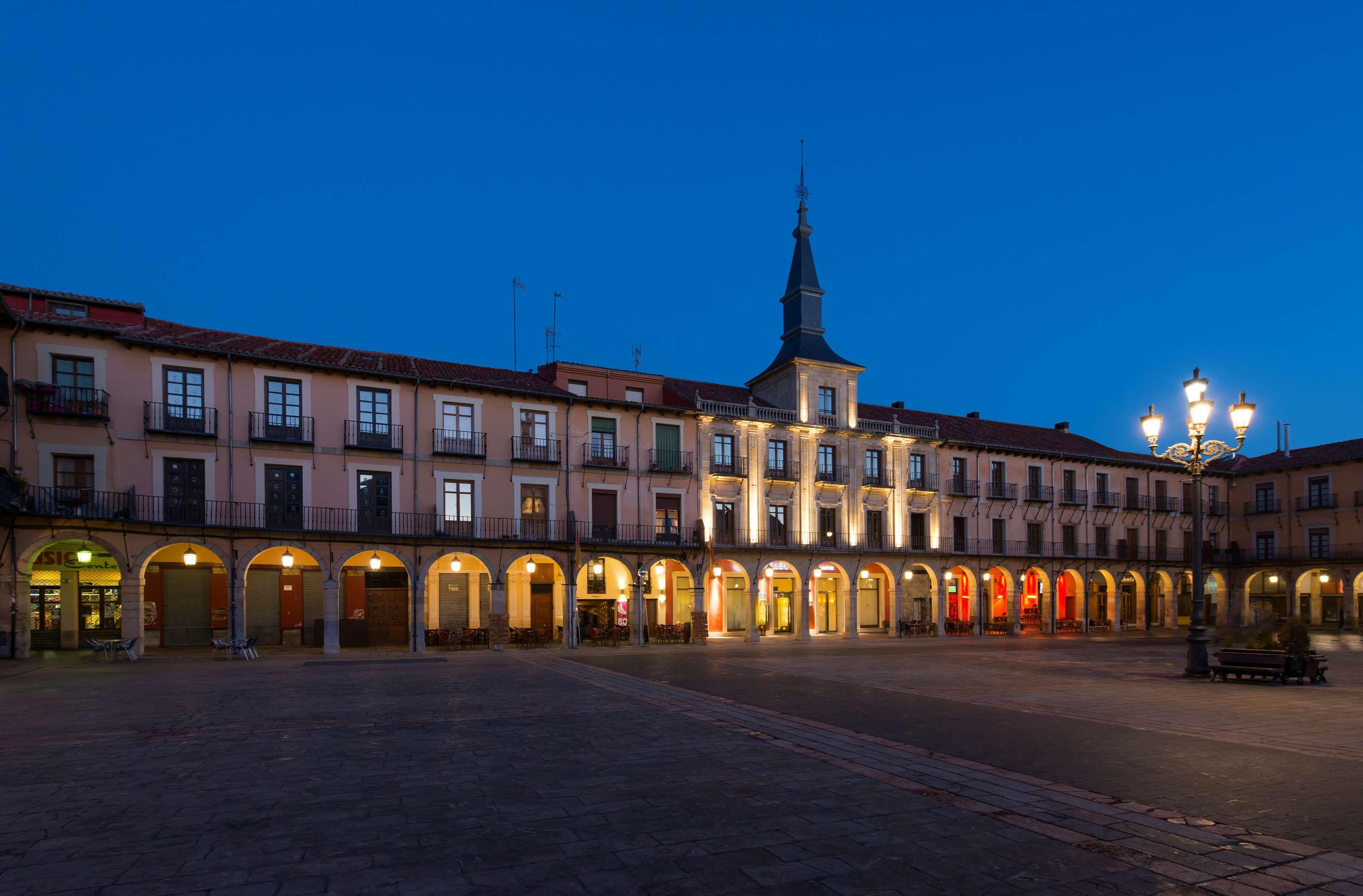 Nh Collection Leon Plaza Mayor Exterior foto